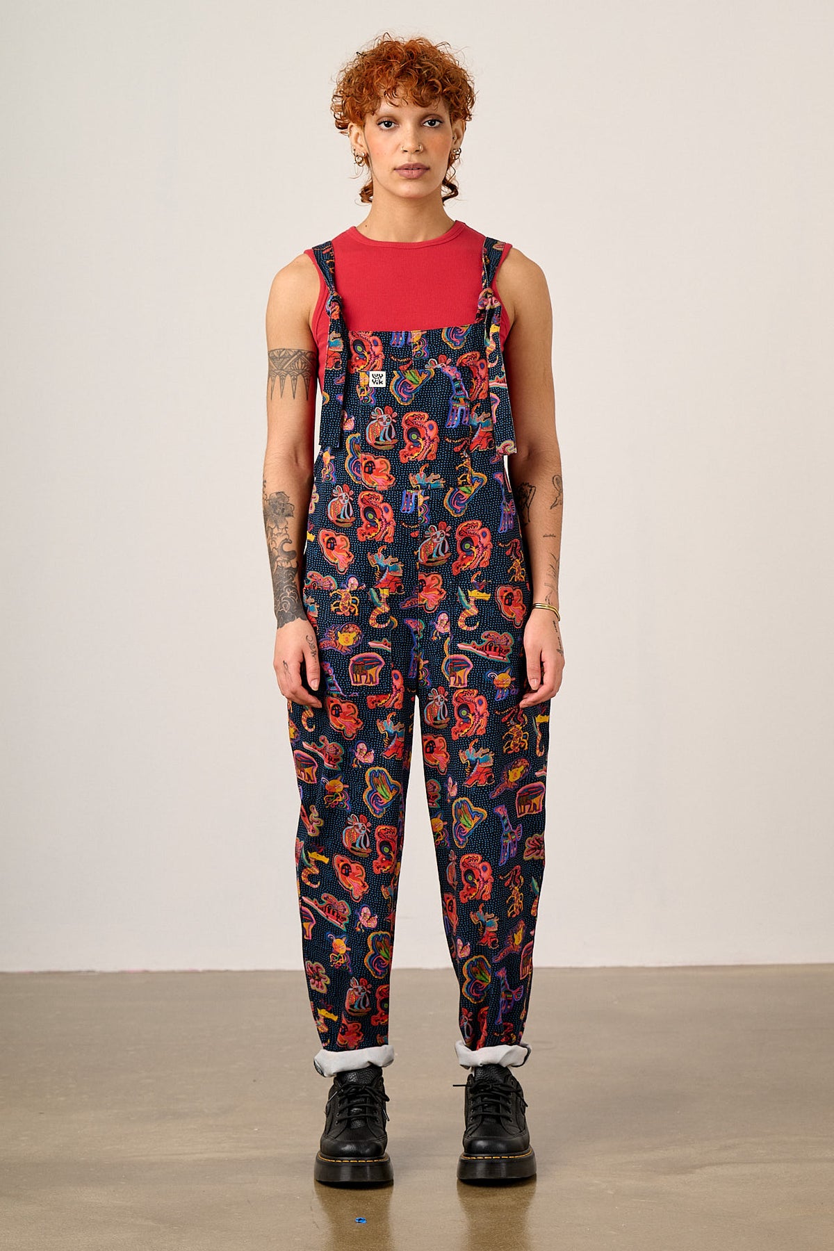 L.E Original - Straight Leg Dungarees Organic Cotton in Black Arthouse & Yak