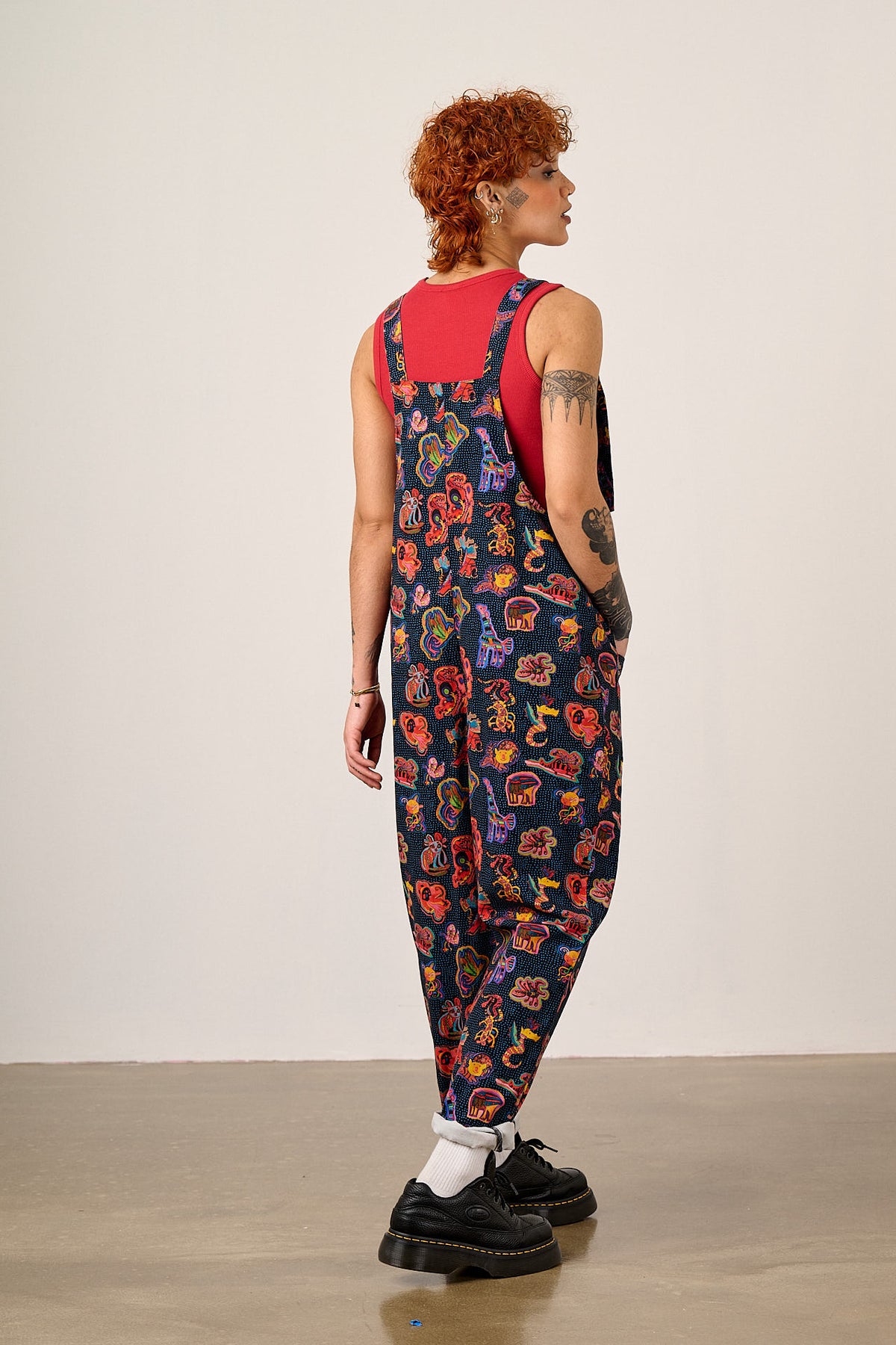 L.E Original - Straight Leg Dungarees Organic Cotton in Black Arthouse & Yak