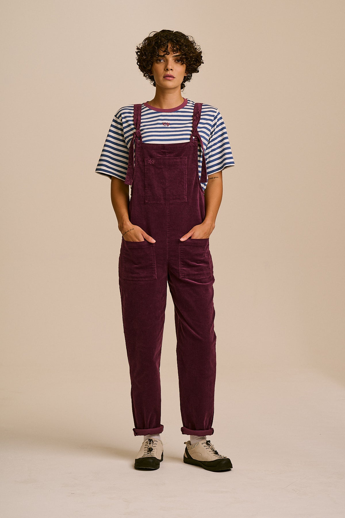 Original - Straight Leg Dungarees Organic Cotton Corduroy in Grape Wine