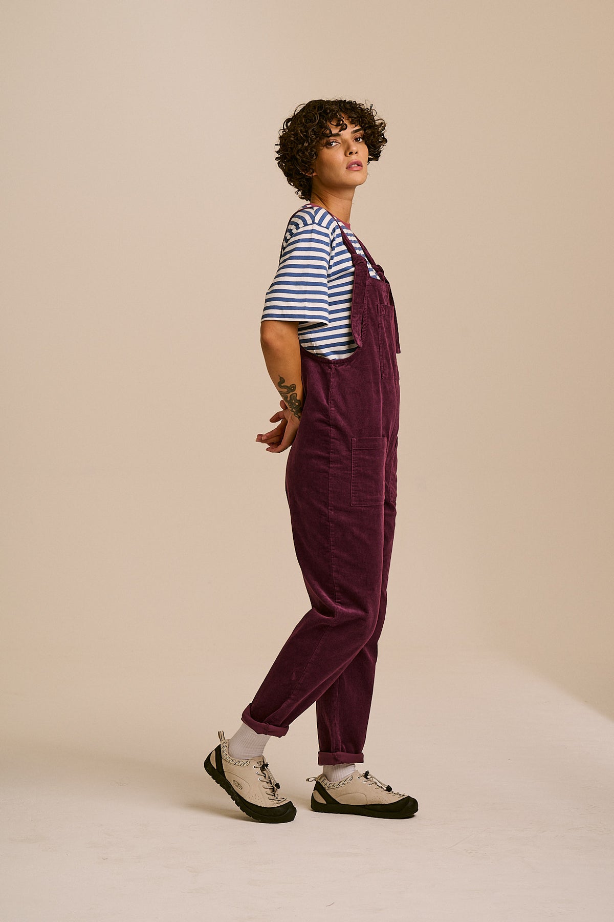 Original - Straight Leg Dungarees Organic Cotton Corduroy in Grape Wine