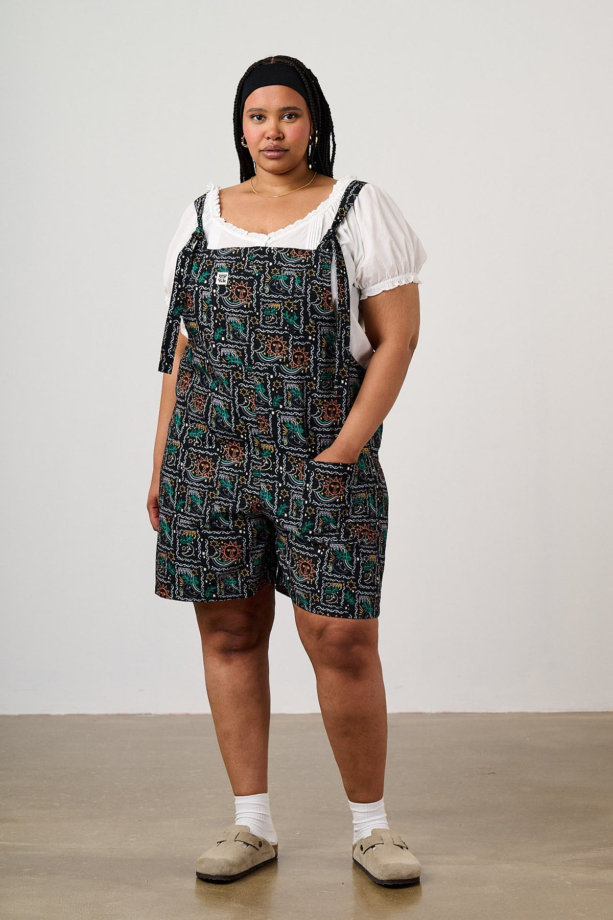 Original - Dungaree Shorts Organic Cotton in Cosmic Folk Floral Print