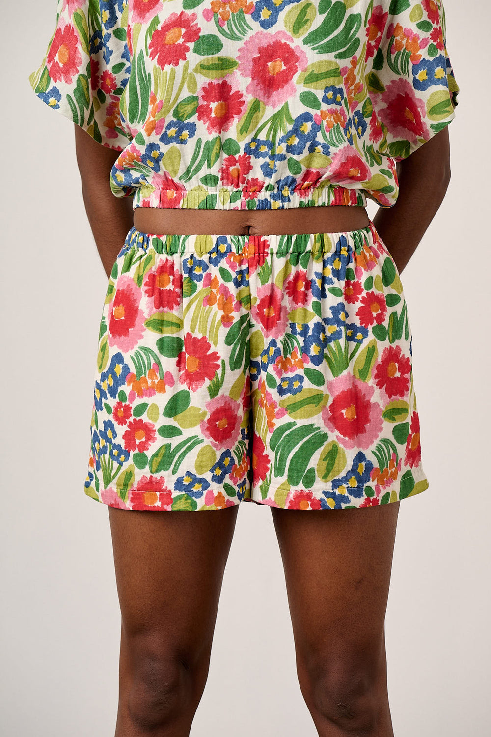 Popan - Relaxed Shorts Organic Cotton Double Gauze in Ivory Marie Print