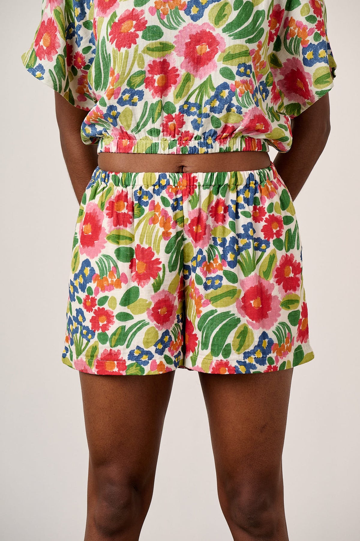 Popan - Relaxed Shorts Organic Cotton Double Gauze in Ivory Marie Print