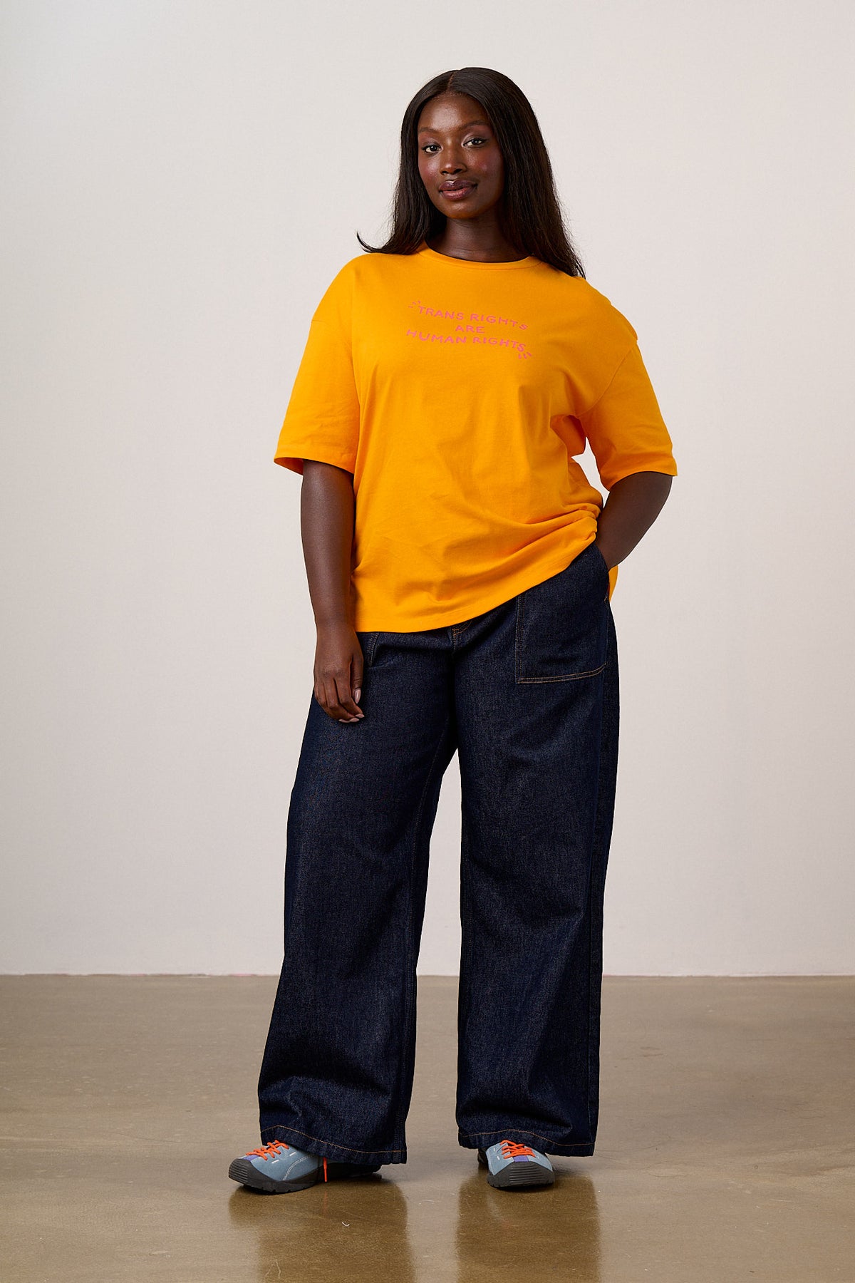 Bee Illustrates Pride 2026 Benny - Oversized T-Shirt Organic Cotton in Orange