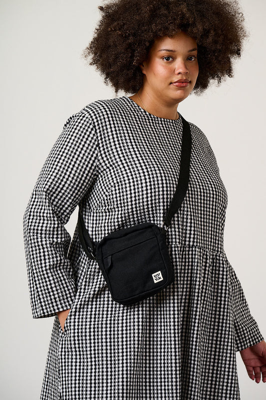 Roxton - Crossbody Bag Organic Cotton in Black
