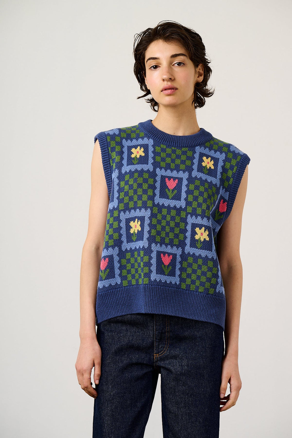 Saffle - Knitted Vest Organic Cotton in Tulip Checkerboard