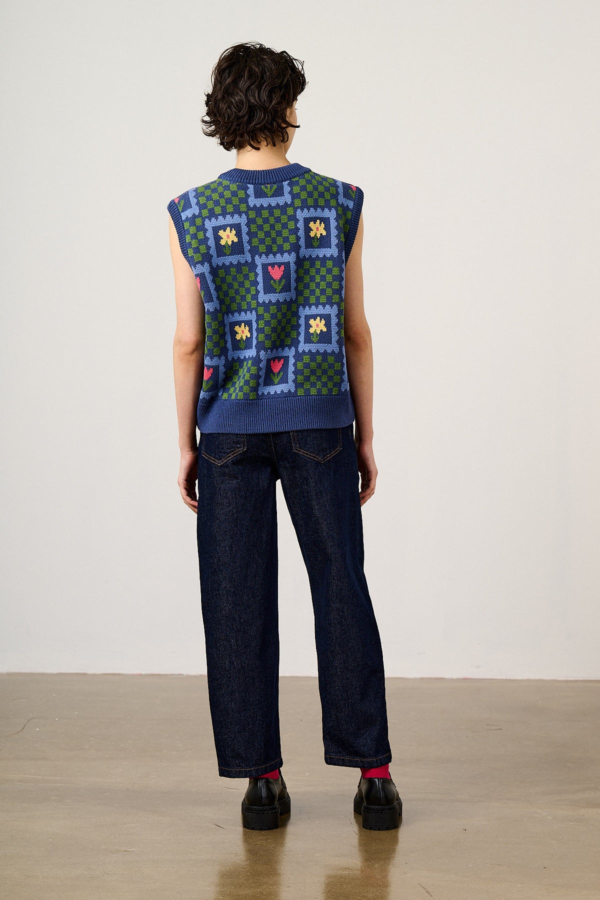 Saffle - Knitted Vest Organic Cotton in Tulip Checkerboard
