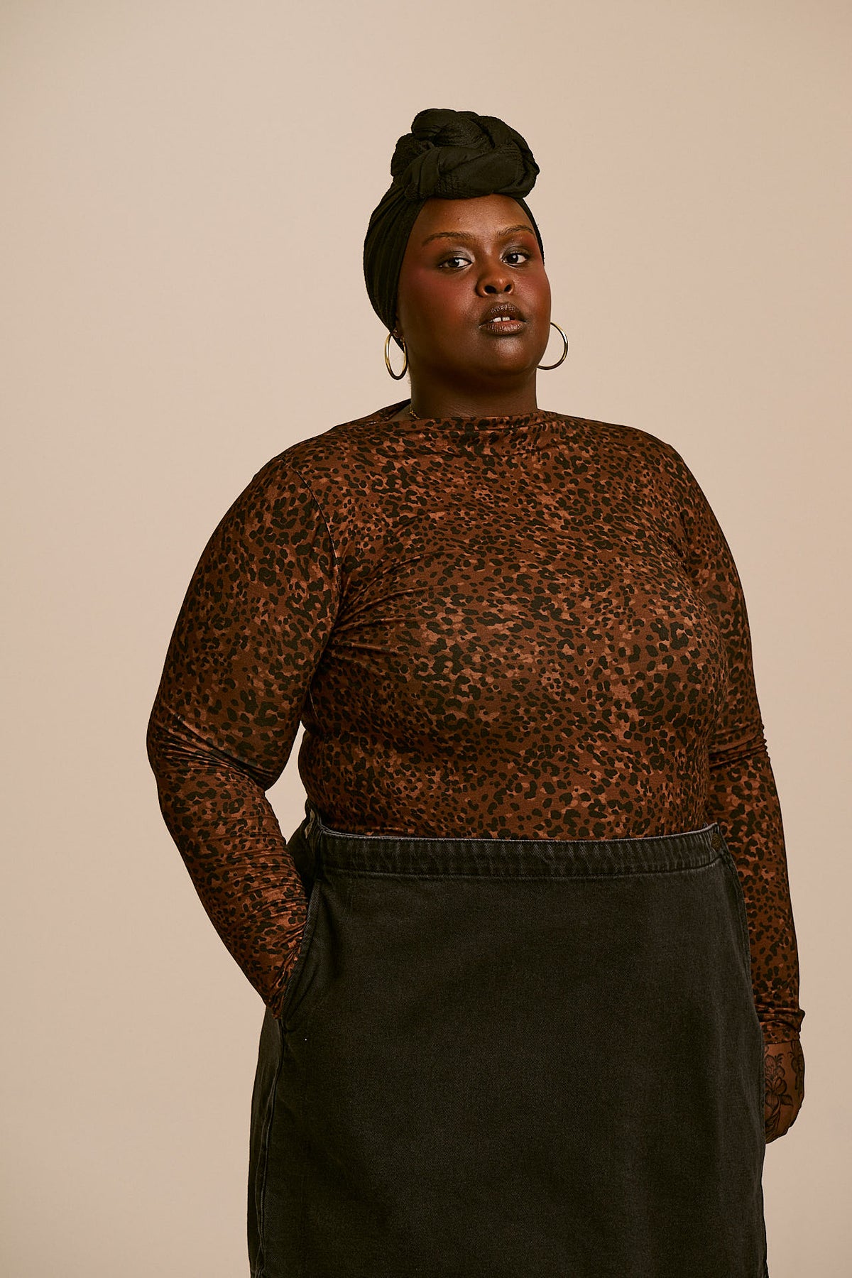 Sara - Long Sleeve Mock Neck Top Viscose in Animal