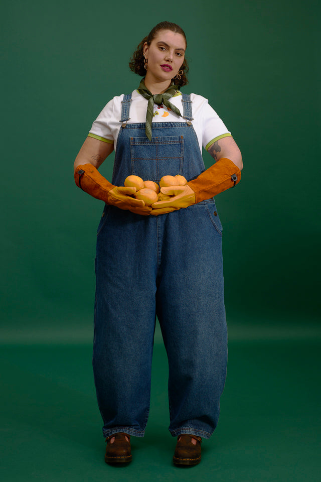 Toluca - Barrel Leg Dungarees Organic Cotton Denim in Vintage Wash