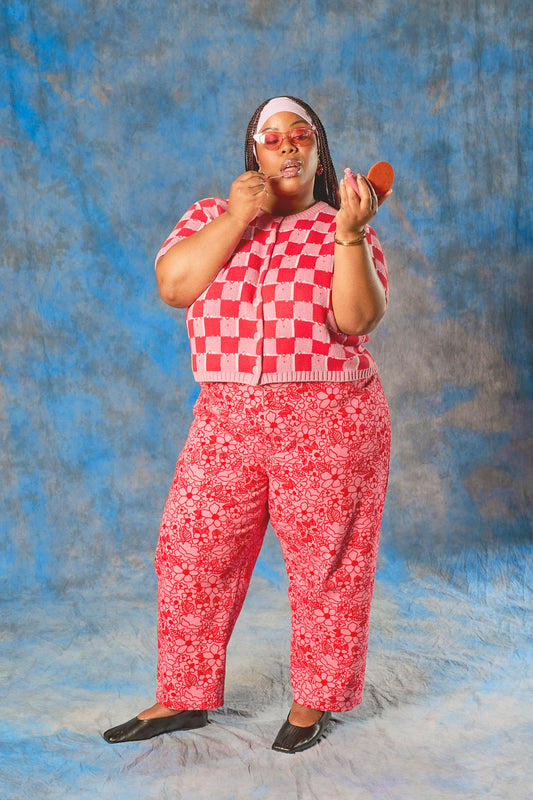 Drew - Cropped Straight Leg Trousers Organic Cotton in Red & Pink Kahlo Bloom