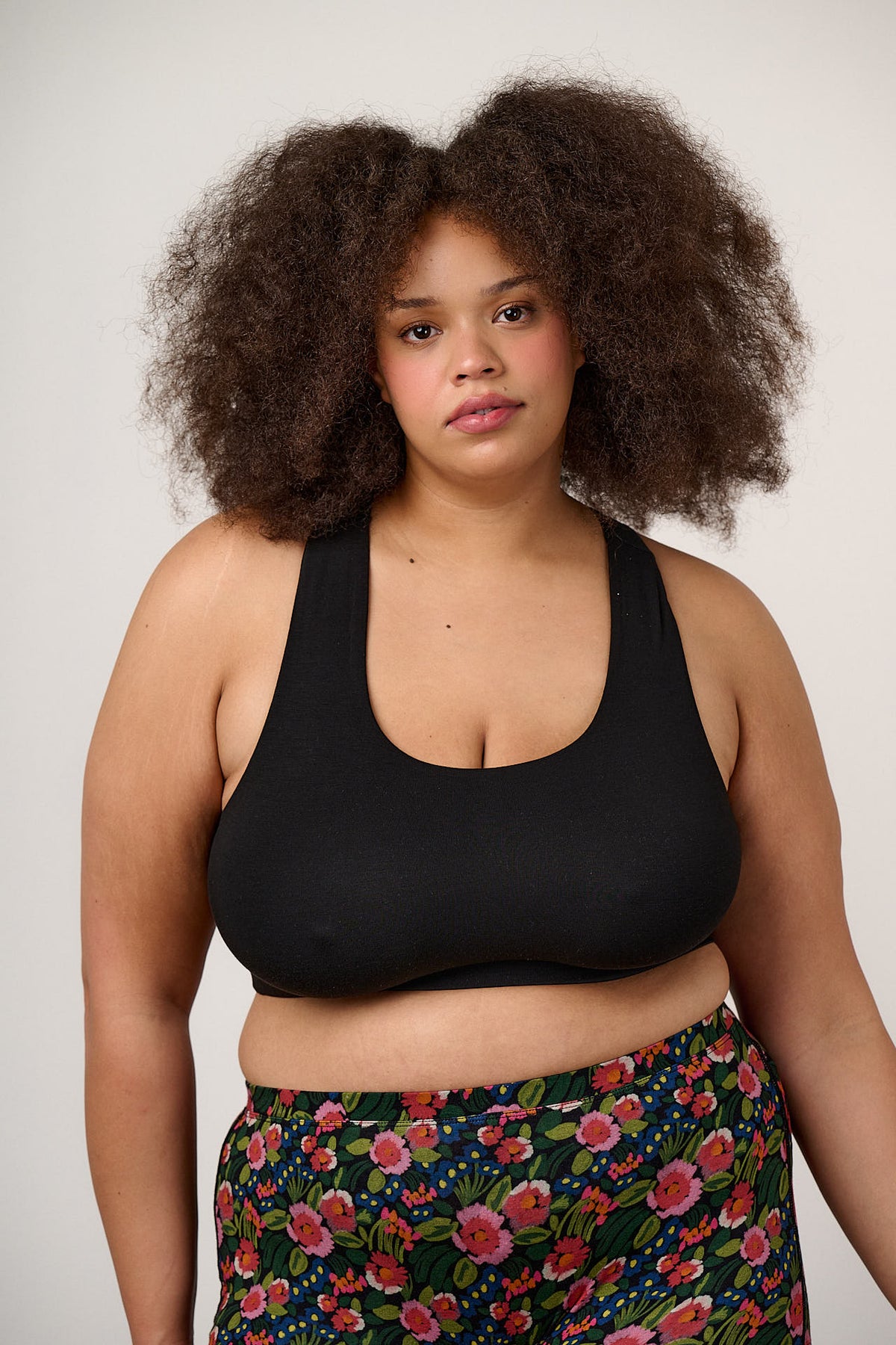 Emil - Crop Top Viscose in Black