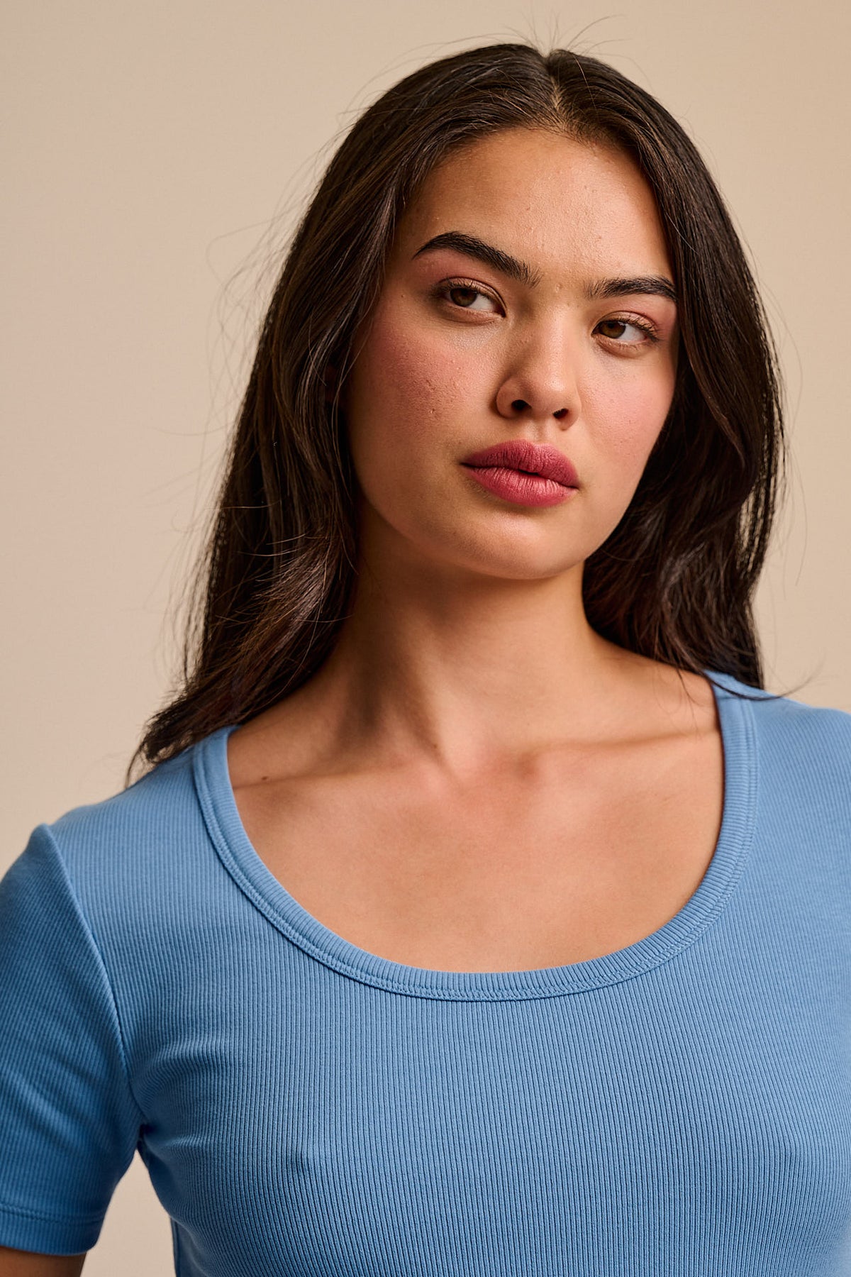 Vita - Scoop Neck T-Shirt Organic Cotton in Light Blue