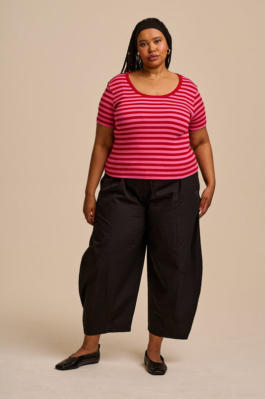 Vita - Scoop Neck T-Shirt Organic Cotton in Red & Pink Stripe