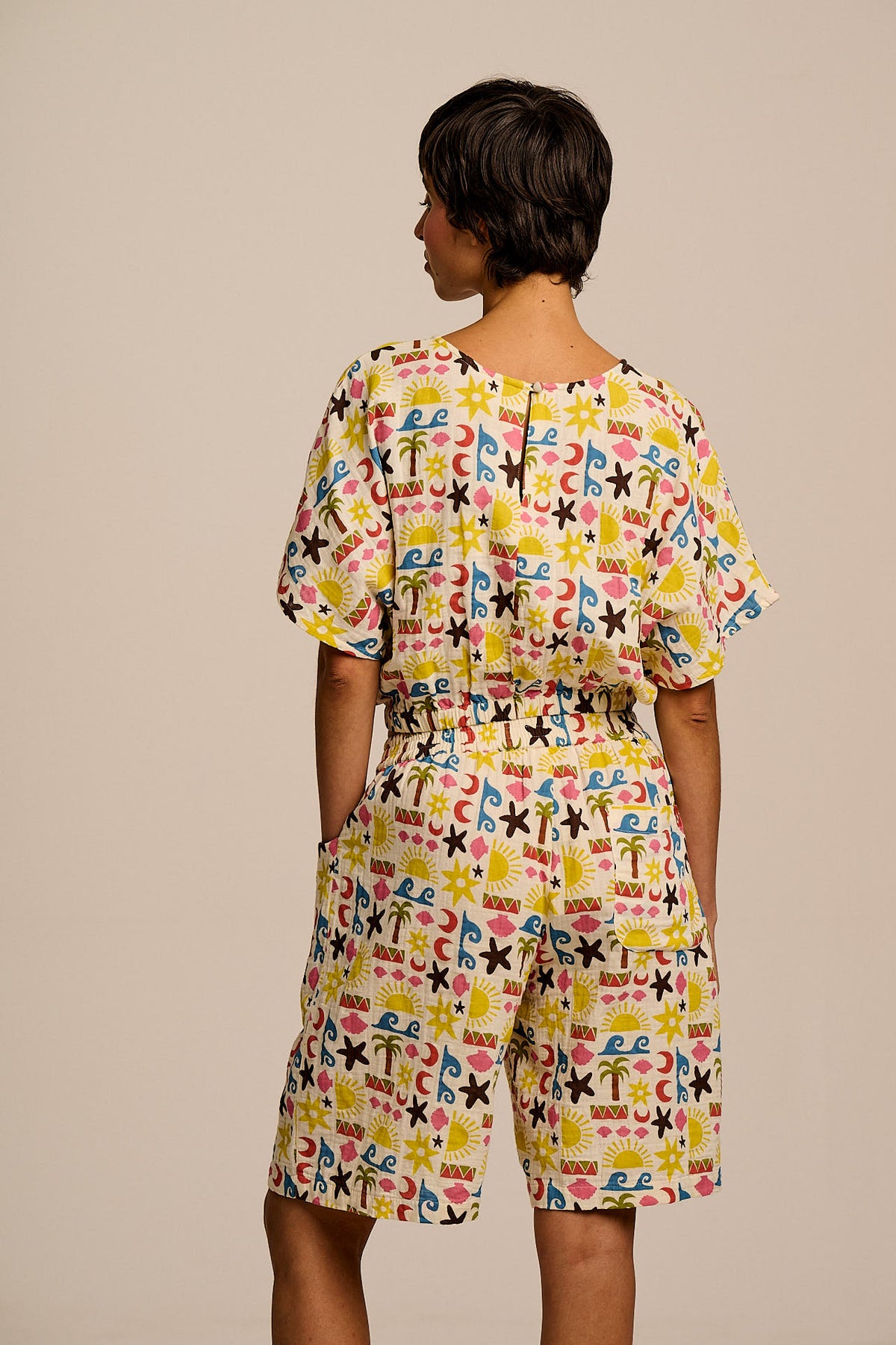 Madero - Knee Length Shorts Organic Cotton Double Gauze in Coastal Beach Tile
