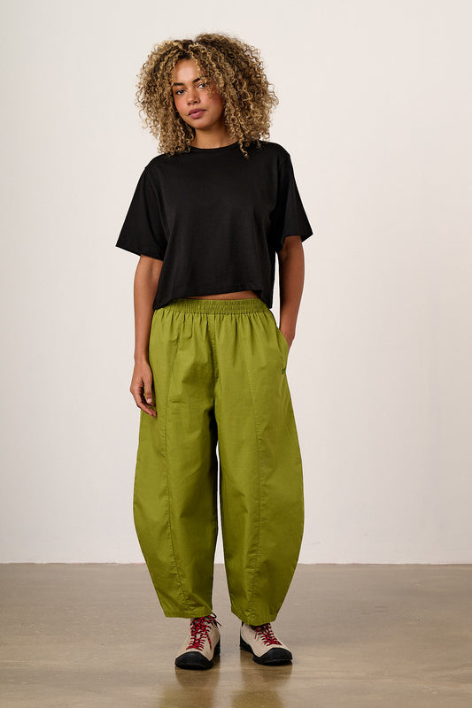 Zayla - Cropped Boxy T-Shirt Organic Cotton in Black