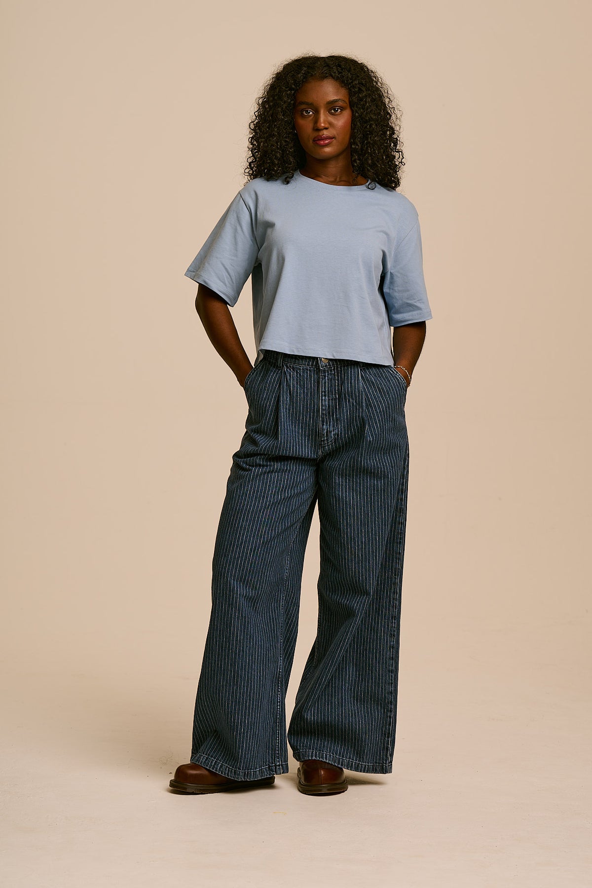 Zayla - Cropped Boxy T-Shirt Organic Cotton in Dusky Blue