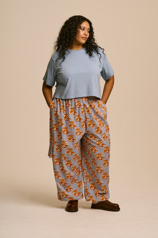 Zayla - Cropped Boxy T-Shirt Organic Cotton in Dusky Blue