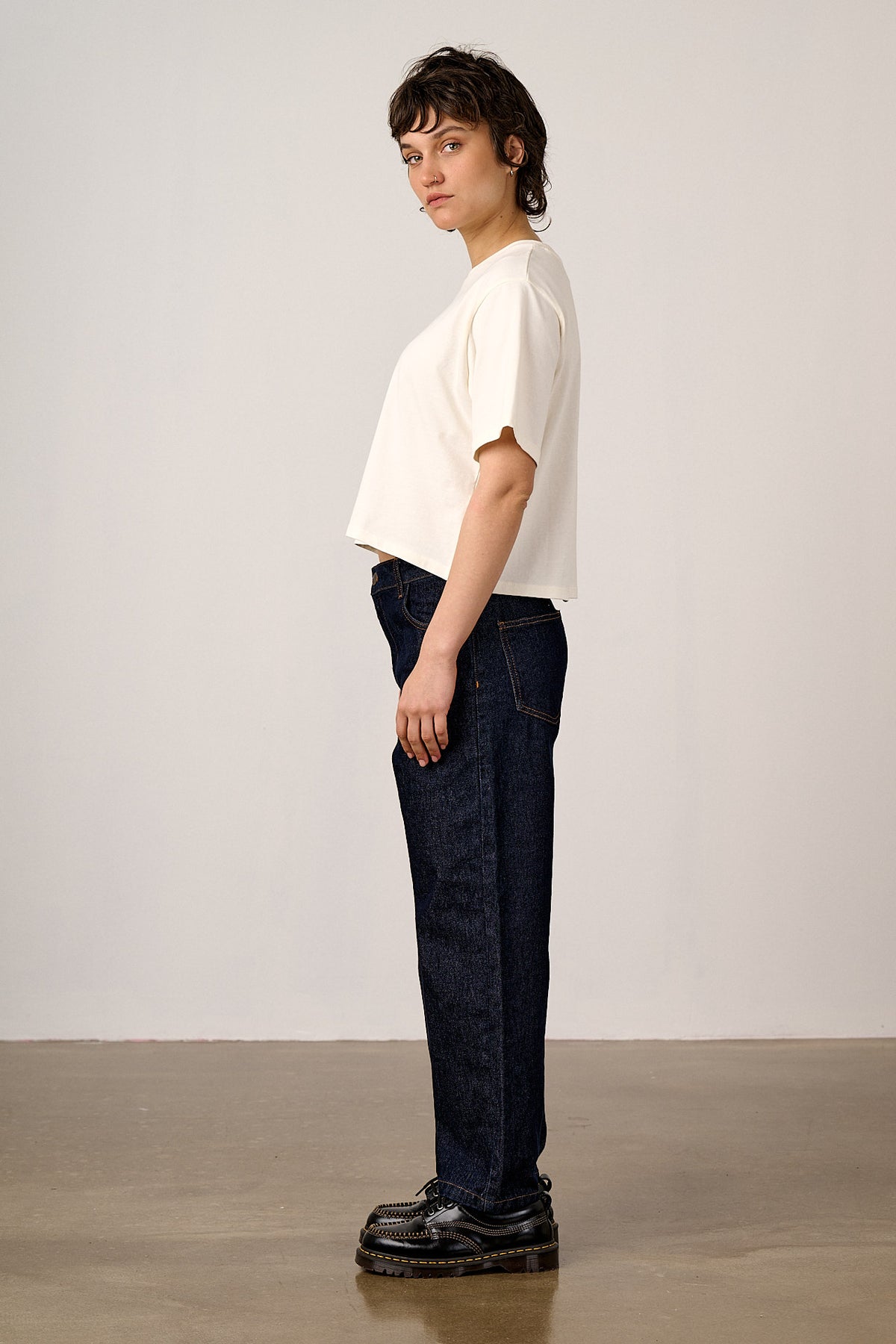 Zayla - Cropped Boxy T-Shirt Cotton in Ecru
