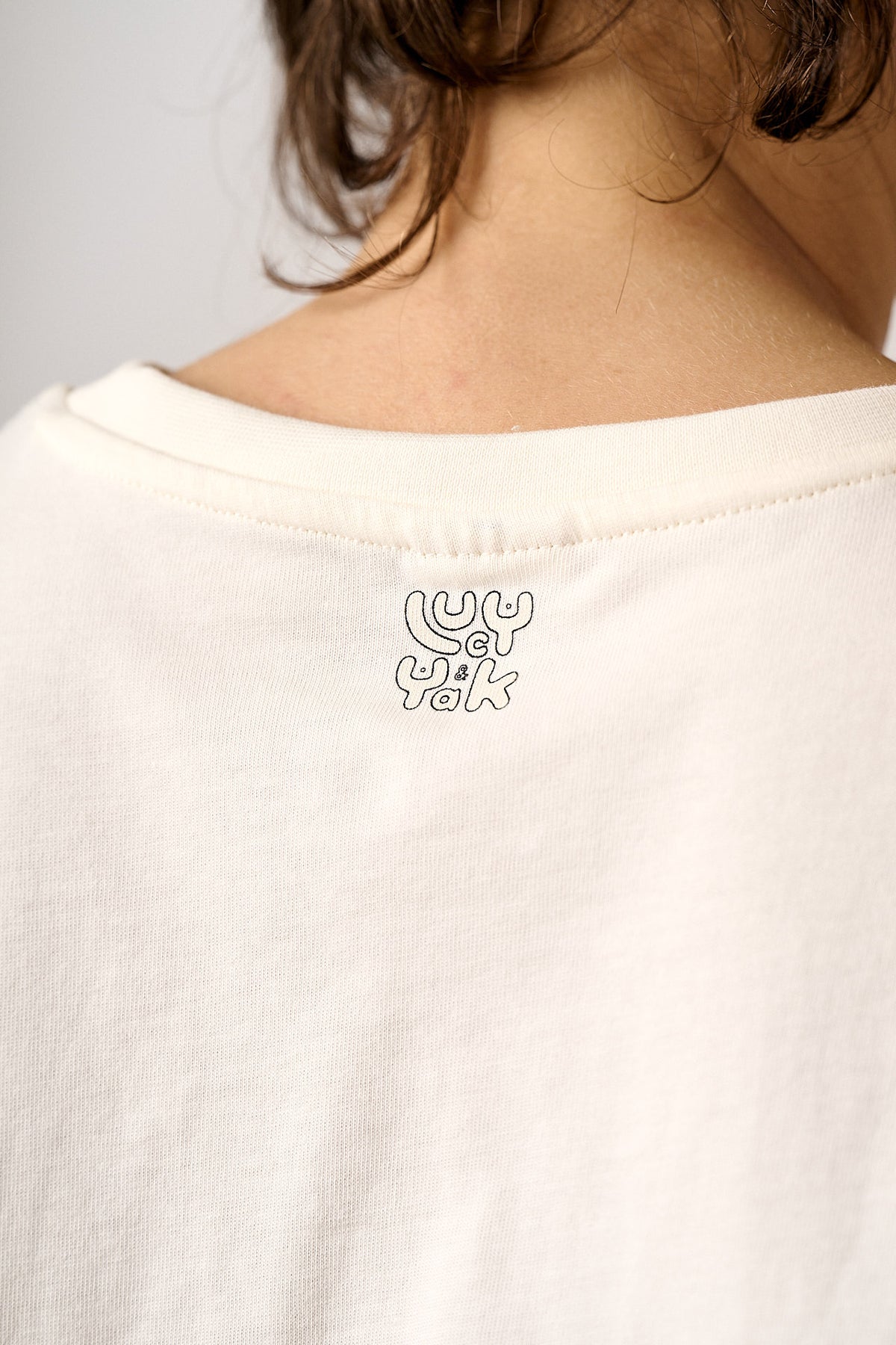 Zayla - Cropped Boxy T-Shirt Cotton in Ecru