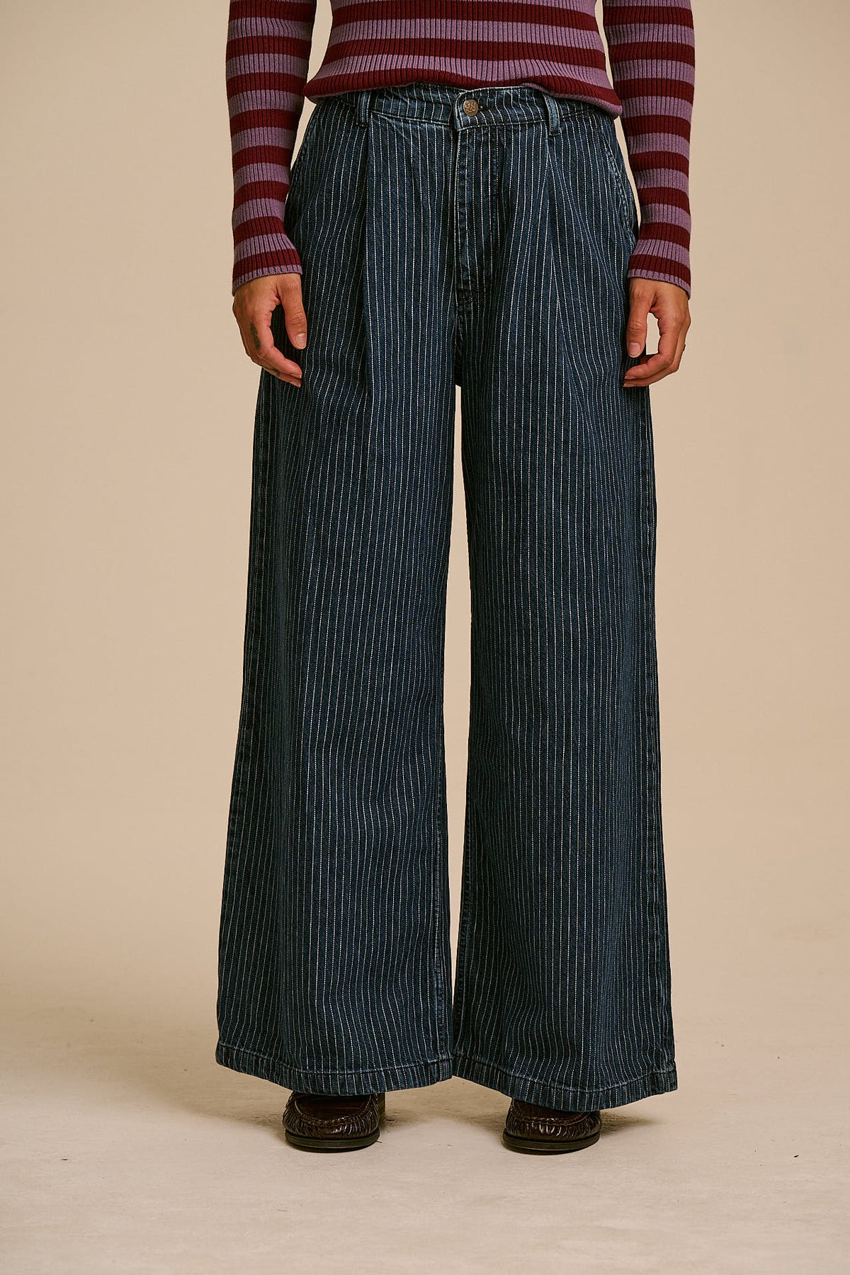Cole - Wide Leg Jeans Organic Cotton Denim in Pinstripe